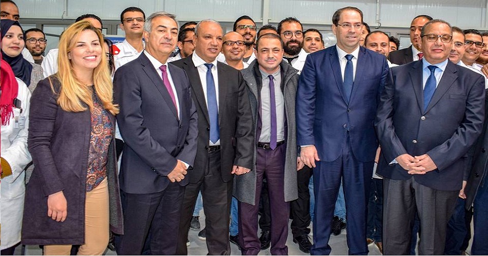 Chahed visite LEONI, plus grand employeur en Tunisie après l’Etat