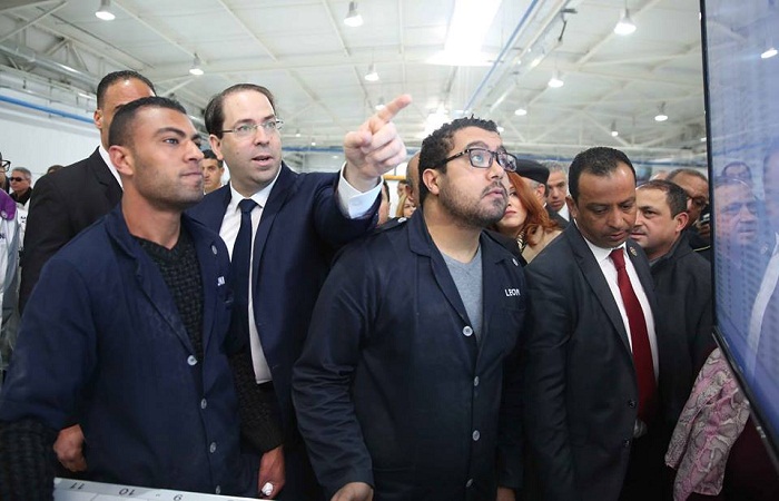 Chahed visite LEONI, plus grand employeur en Tunisie après l’Etat
