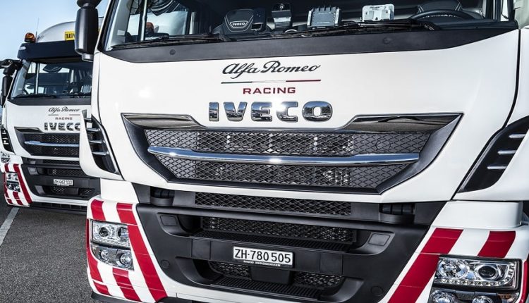 IVECO, partenaire officiel du Team Alfa Romeo Racing, fournit les camions pour la logistique de l'équipe