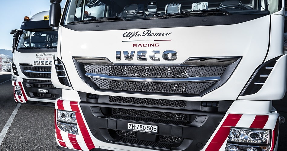 IVECO, partenaire officiel du Team Alfa Romeo Racing, fournit les camions pour la logistique de l'équipe