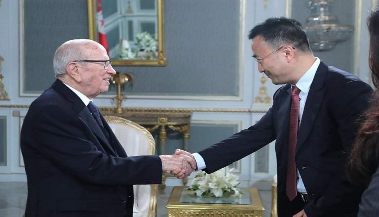Le vice-président de Huawei Technologies reçu par le président de la République, Béji Caïd Essebsi et les ministres en Tunisie