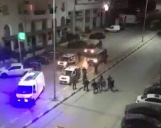 Attijaribank dément la tentative de vol de son agence à Ennasr