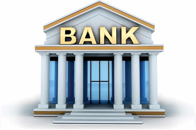 Banques : 15,5 milliards de dinars empruntés par les gouvernements successifs aux banques locales ?