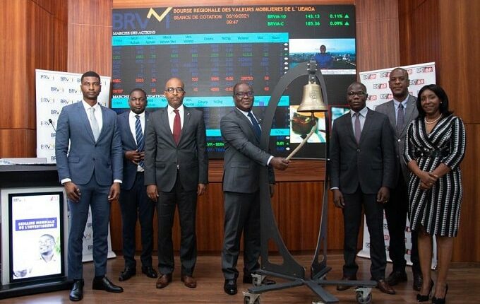 LA BRVM promut l'éducation financière, la protection des investisseurs et l'inclusion financière