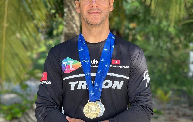 Carrefour Tunisie sponsor officiel du champion du monde de l’apnée Walid Boudhiaf
