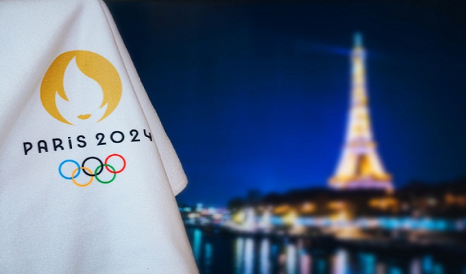 A 500 jours des Jeux Olympiques de Paris 2024, la Tunisie participe au « Relais autour du monde » avec le triple champion olympique Oussama Mellouli