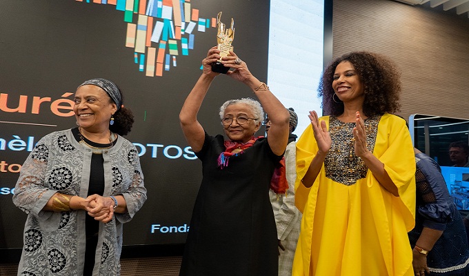 Prix Orange du Livre en Afrique : Michèle RAKOTOSON, vainqueur de la 5e édition à Abidjan