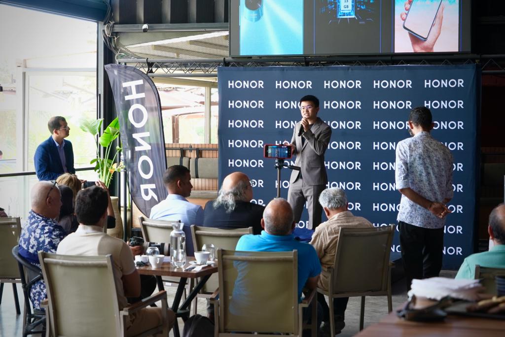 Smart Tunisie distributeur officiel D’HONOR dévoile Le nouveau Smartphone HONOR 90 Lite