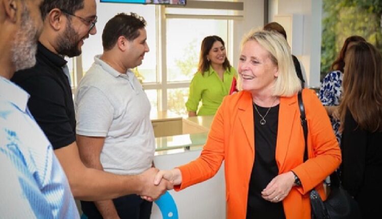 tetra pak reçoit la visite de l’ambassadrice de suède