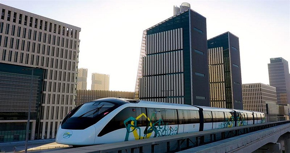 première africaine le monorail du caire entre en gare